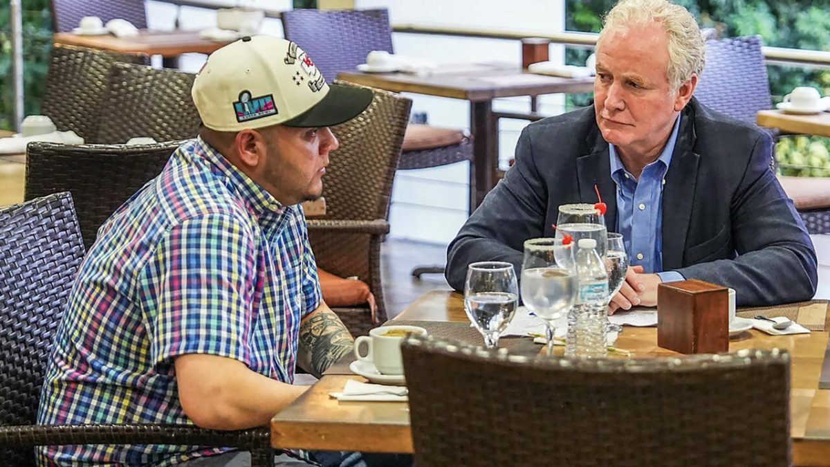 Sen. Von Hollen meets with Kilmar Abrego Garcia. The senator's car was stopped 2 miles away from the prison by guards while other cars were allowed to pass through. Republican politicians have had no issue visiting the prison.